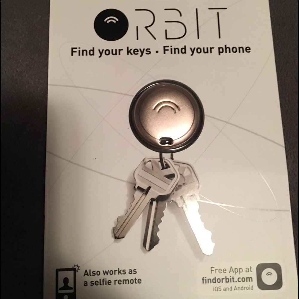 NWB Orbit Bluetooth rose gold key / phone tracker